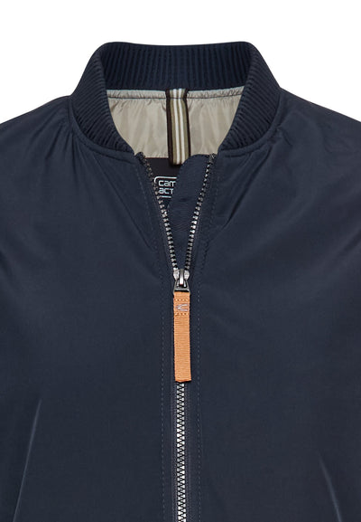 Mantel aus recyceltem Polyester