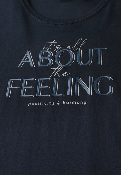 Shirt mit Wording Artwork