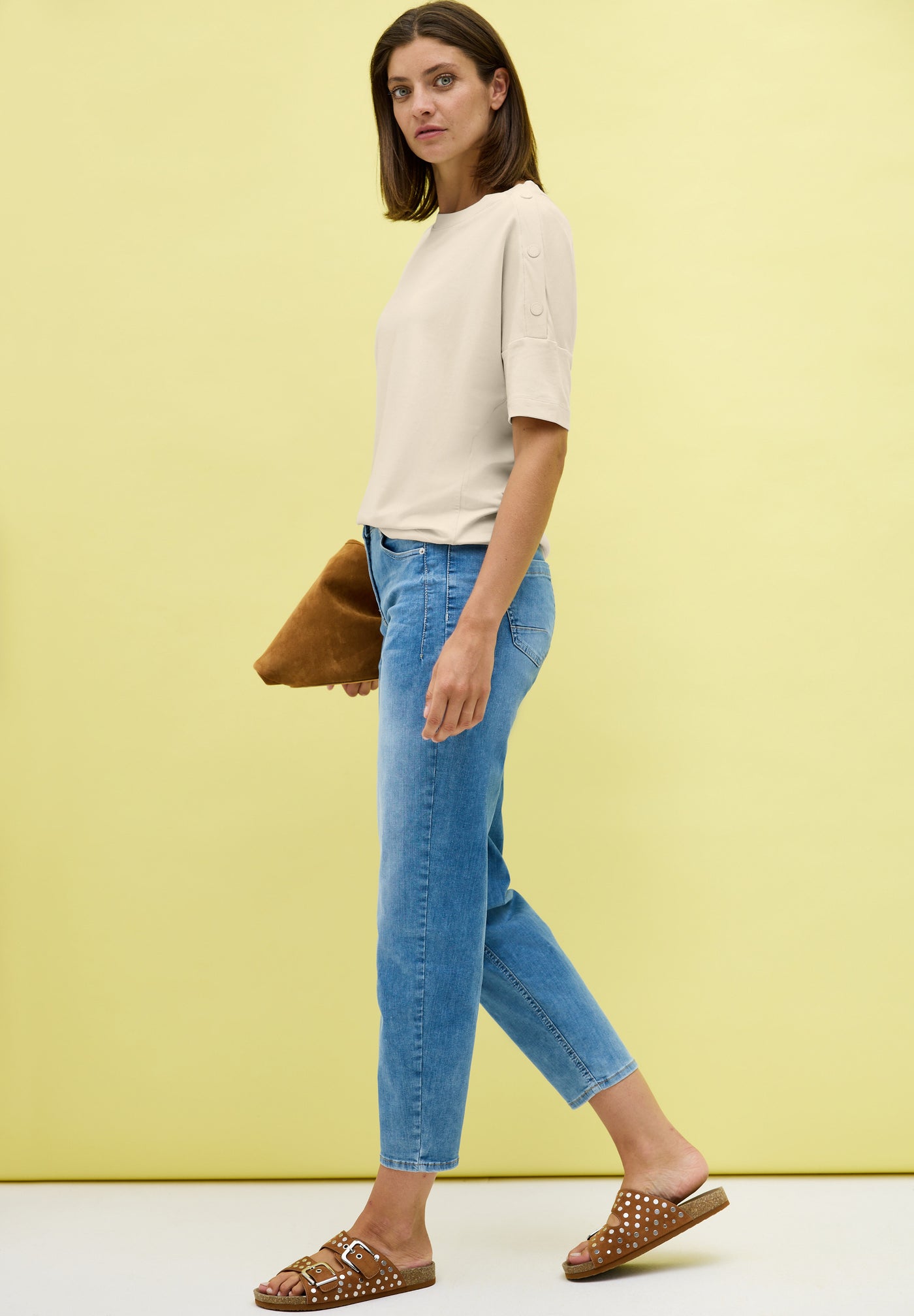 T-Shirt mit Knopfdetail