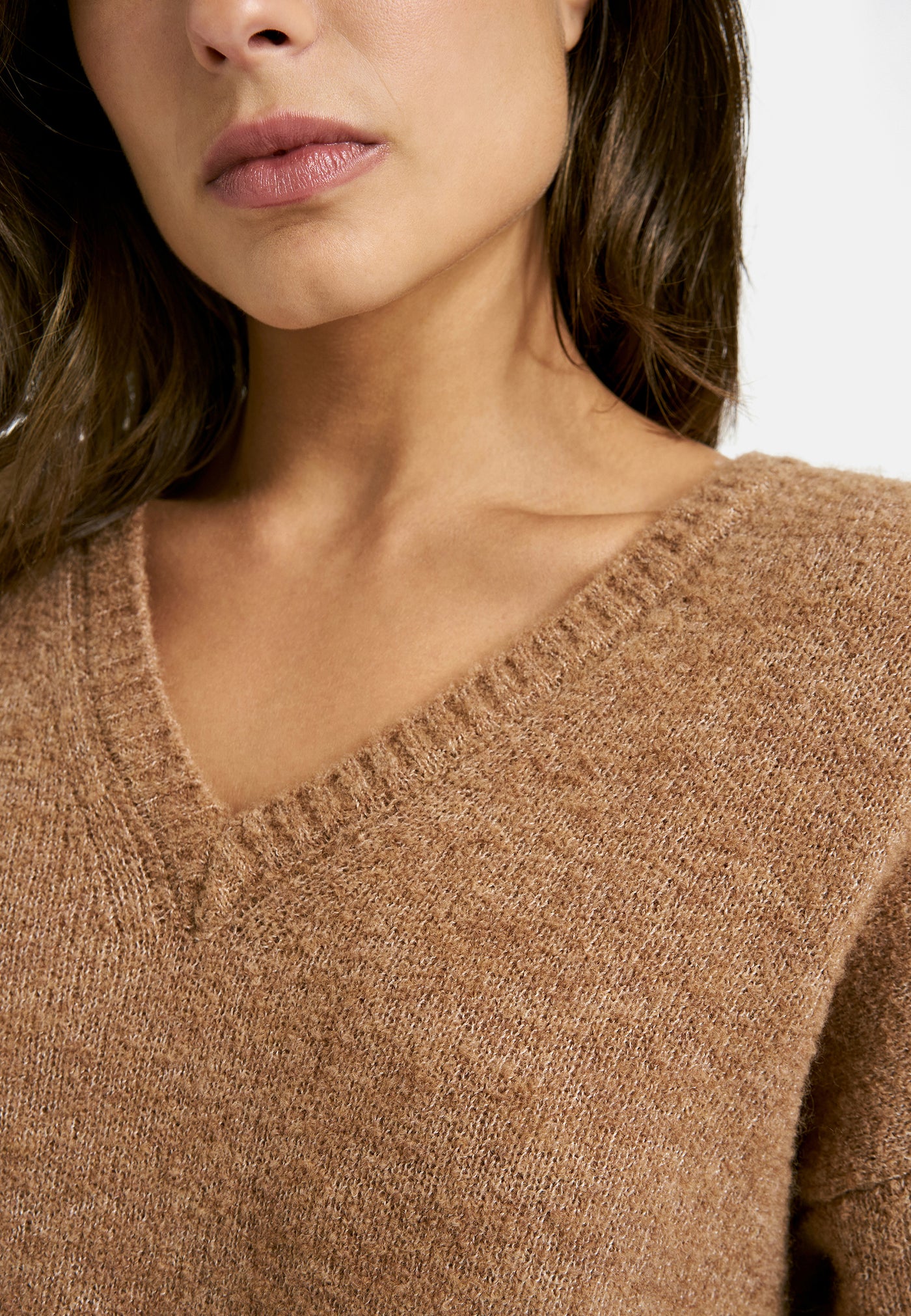 Light BouclÃ© V-neck Pullover