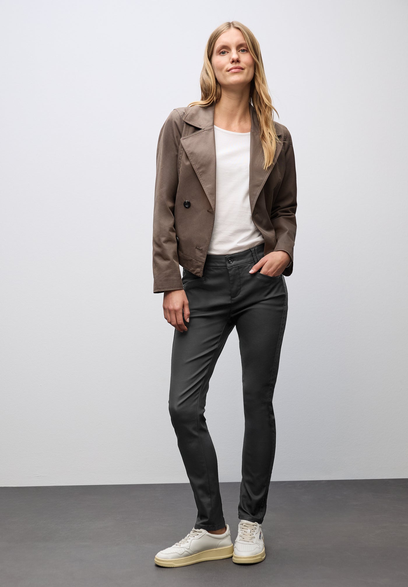 Slim Fit Coated Hose