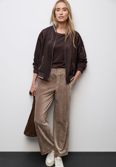 Straight Leg Cordhose