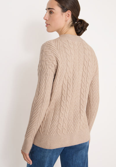 Pullover mit Zopfmuster