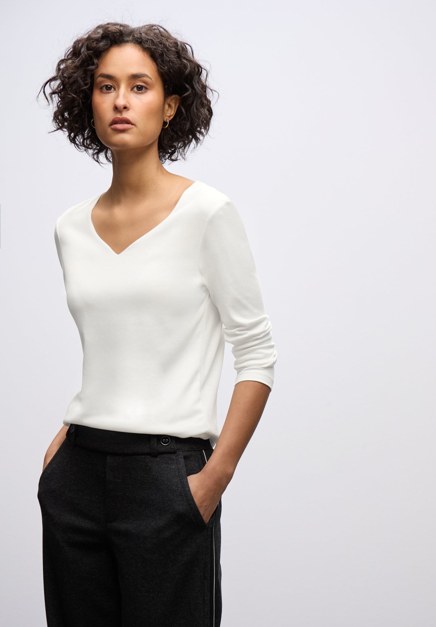 Shirt mit Herzausschnitt