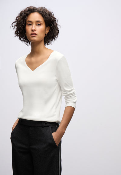 Shirt mit Herzausschnitt