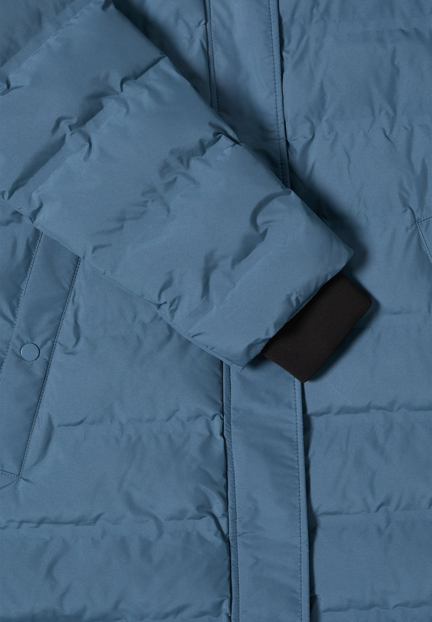 Mantel mit verklebten Nähten