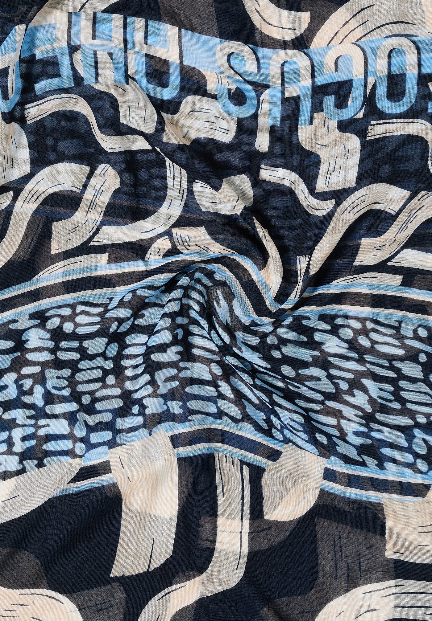 Gemusterter Loop-Schal